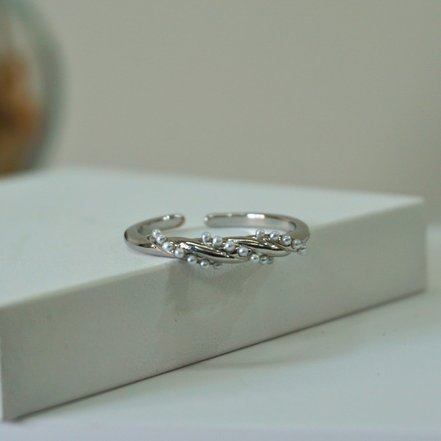 anti tarnish ring