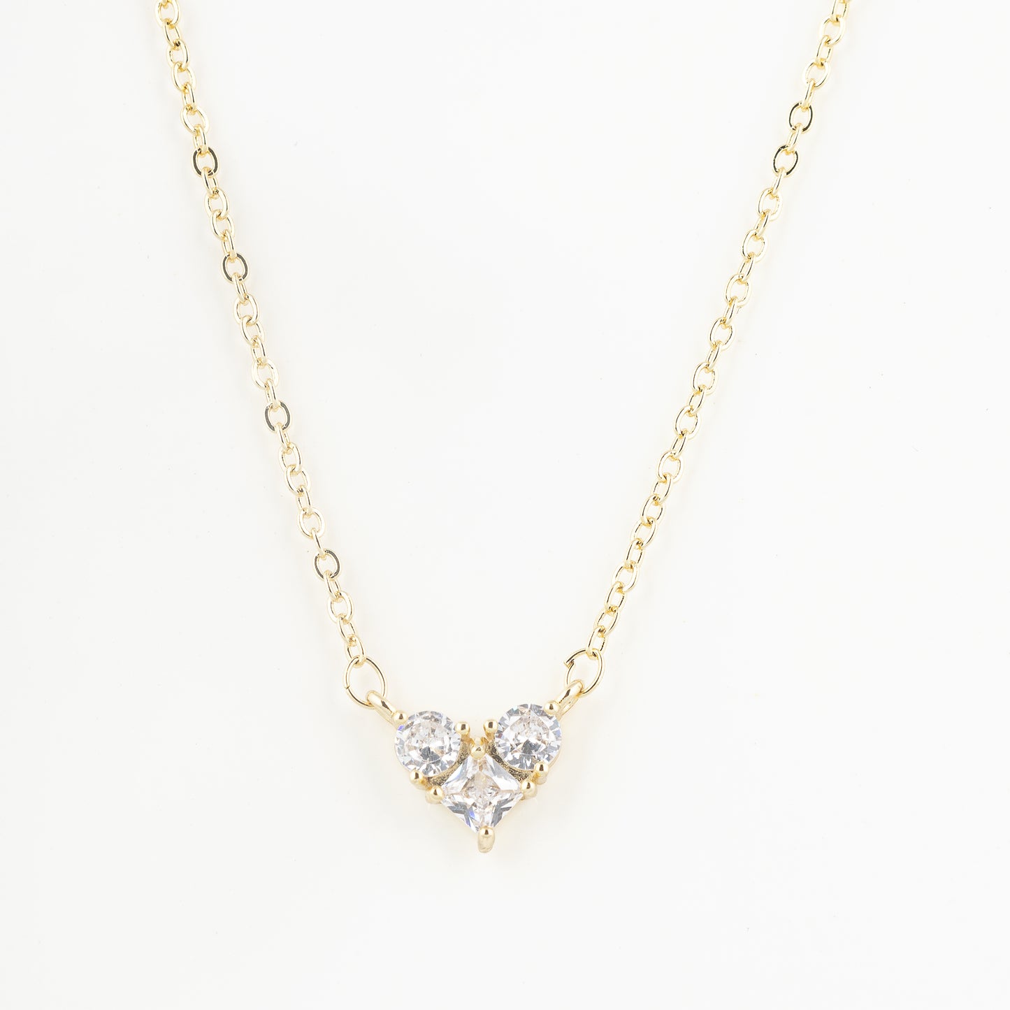 heart necklace in gold - delphin jewels