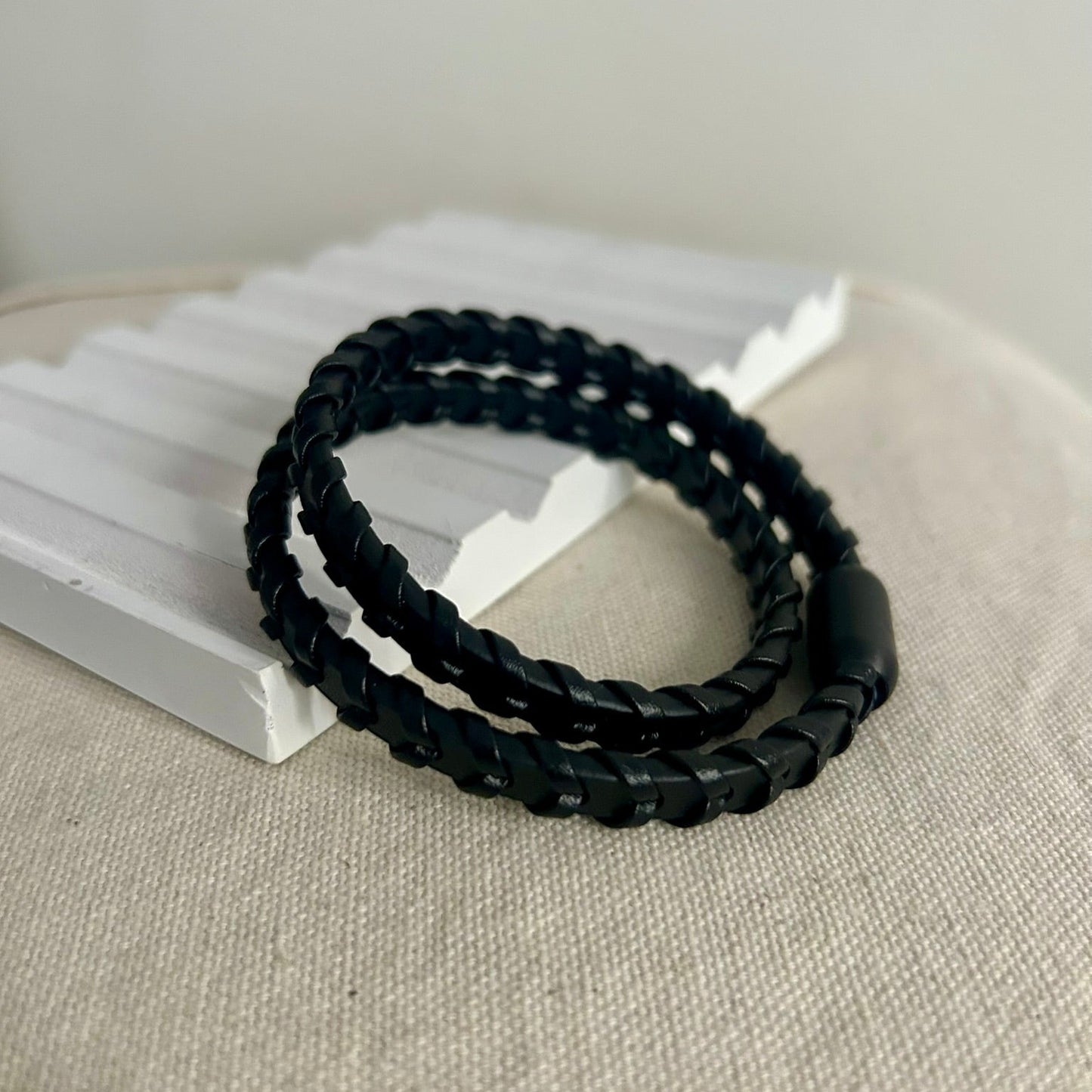 The Black Loop Bracelet