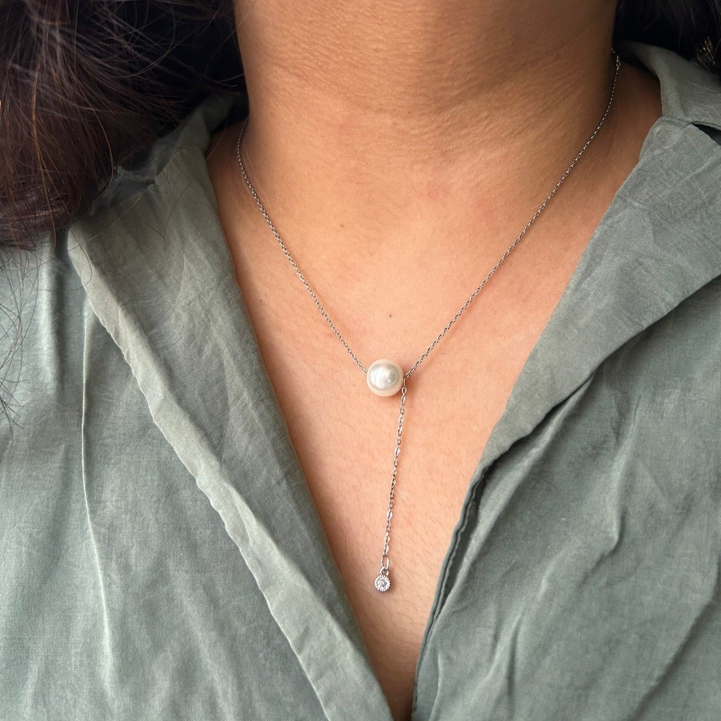 simple pearl necklace