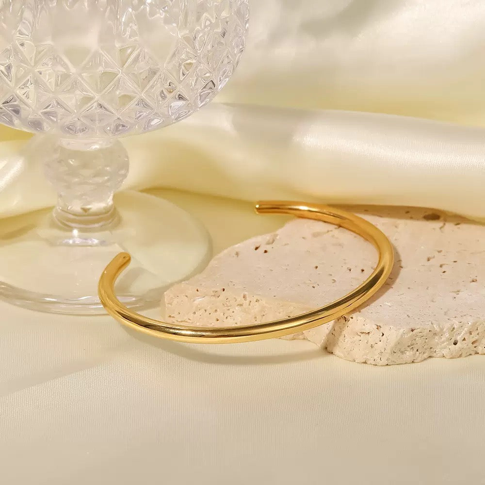 Simple Cuff Bracelet