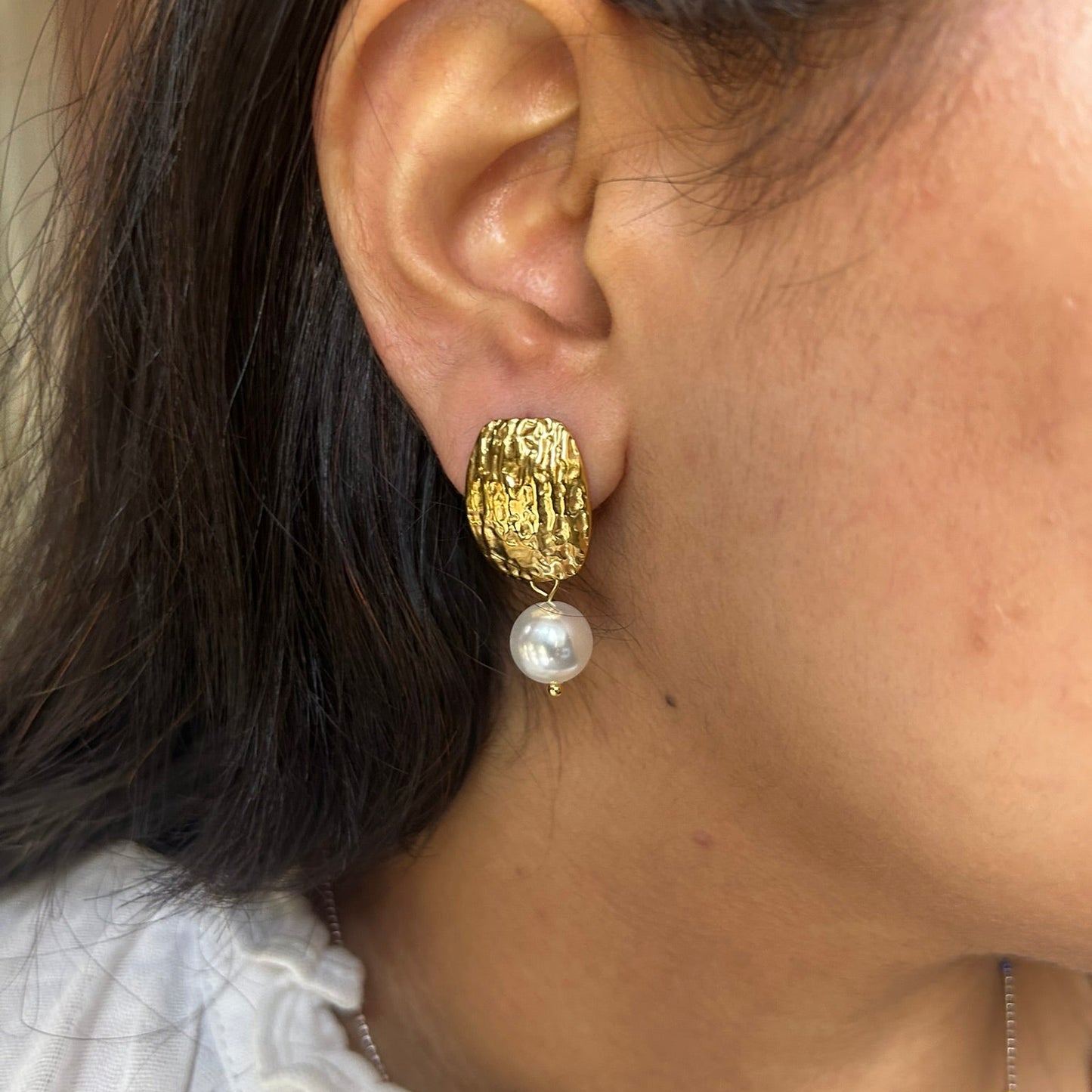 Hammered Pearl Drop Earring