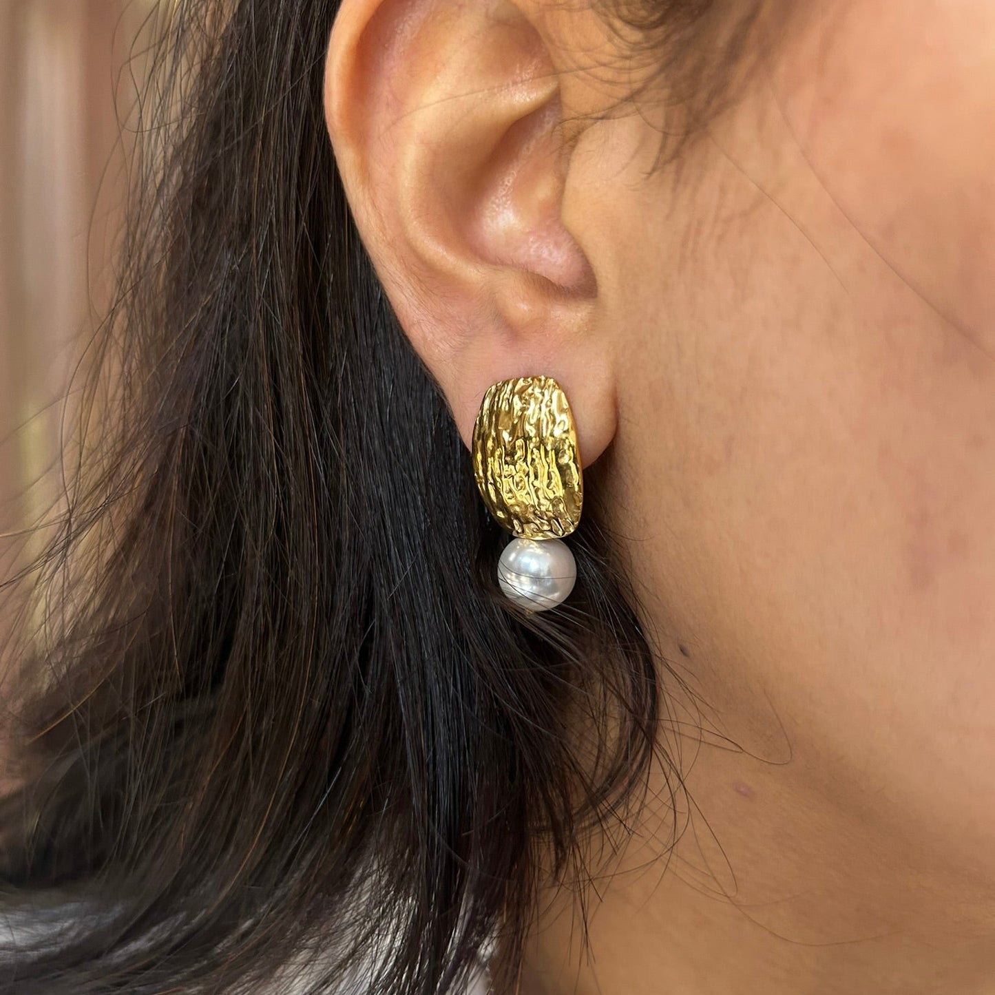 Hammered Pearl Drop Earring