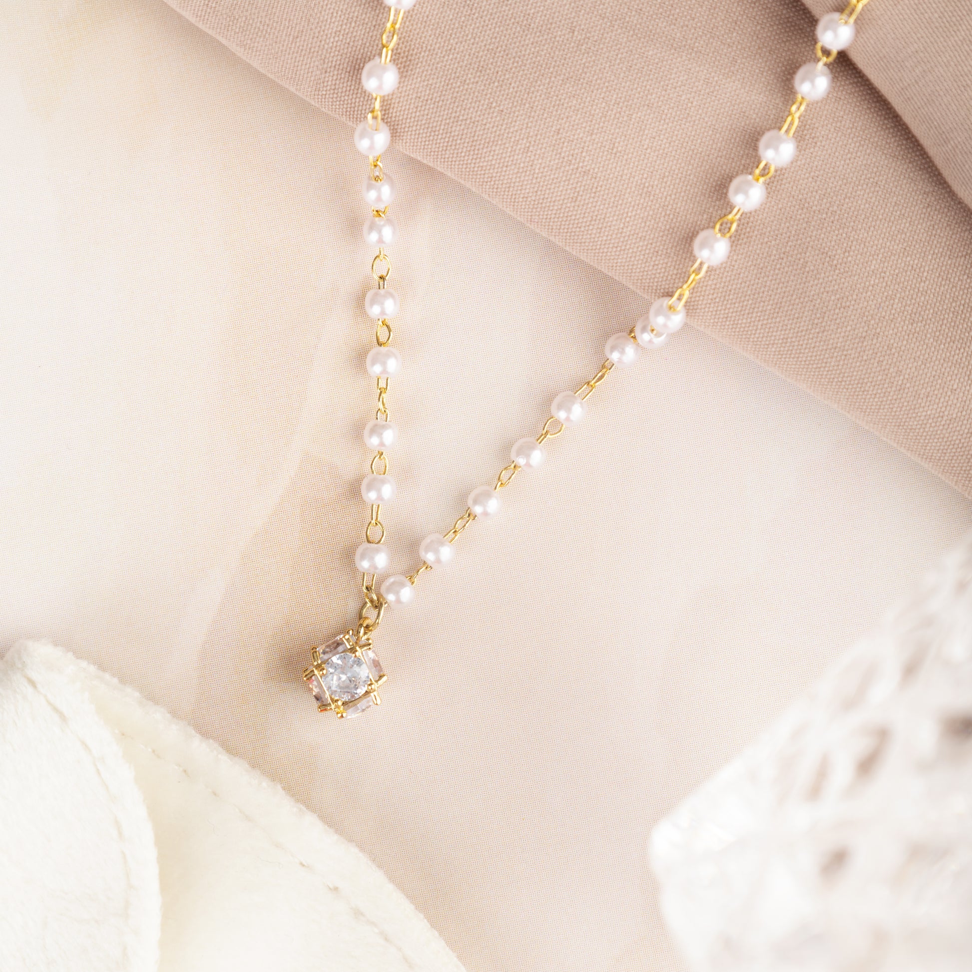 pearl gold necklace designs