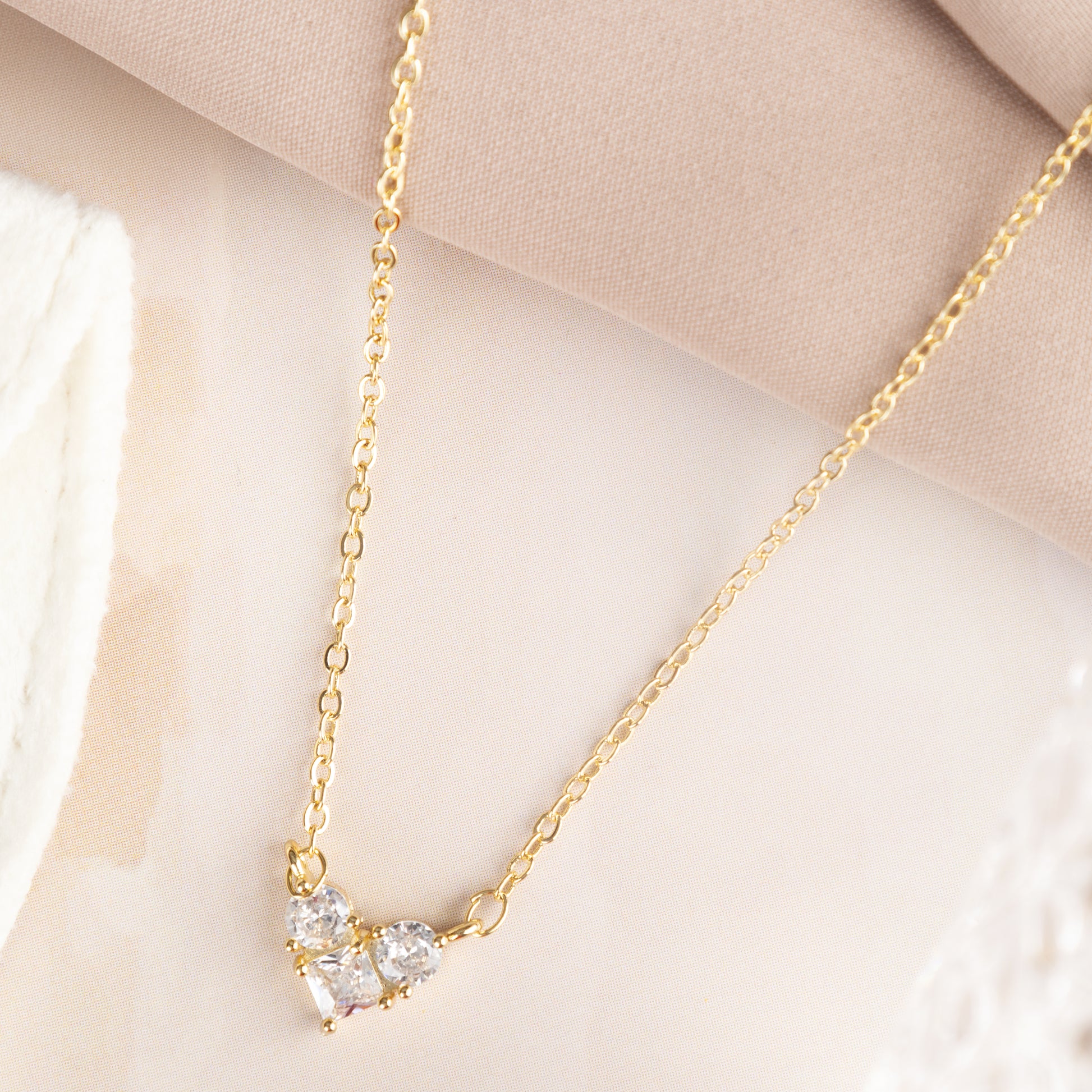 zircon necklace gold