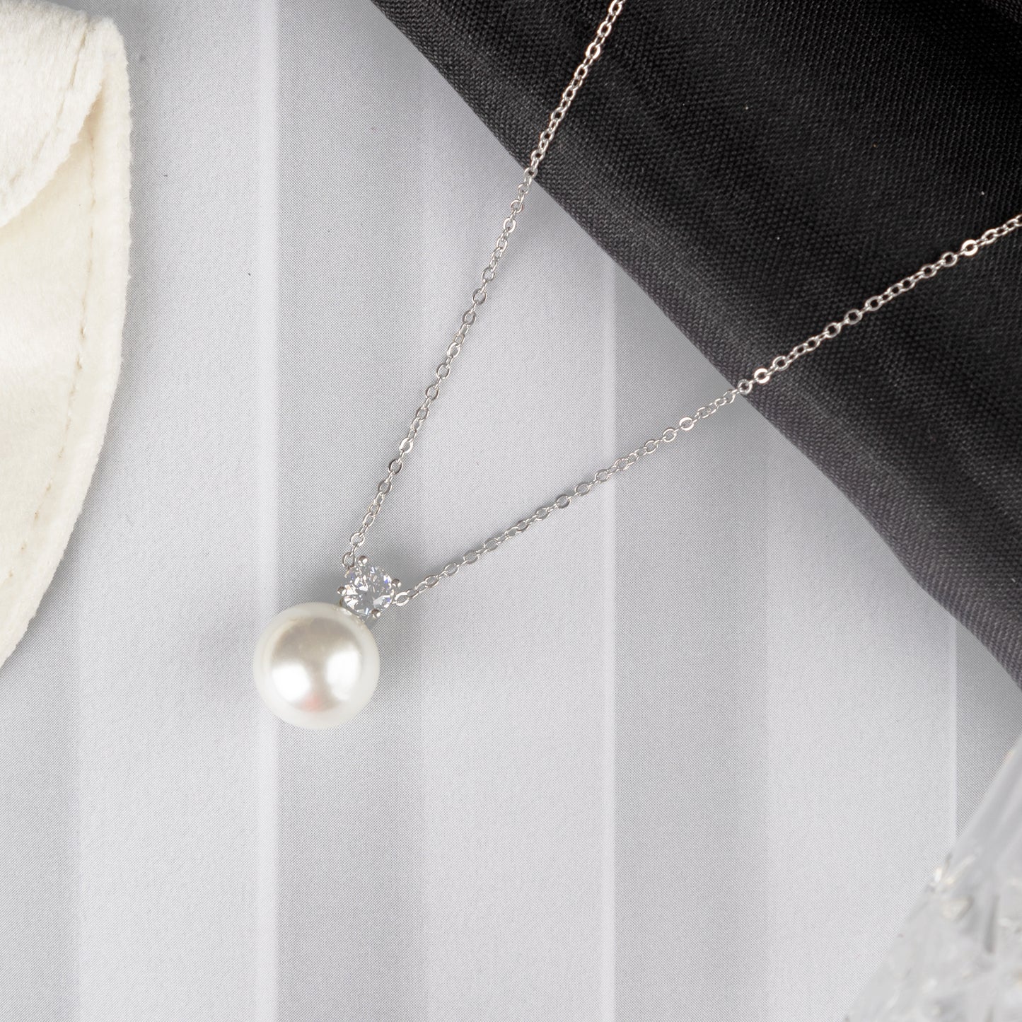 silver pearl necklace