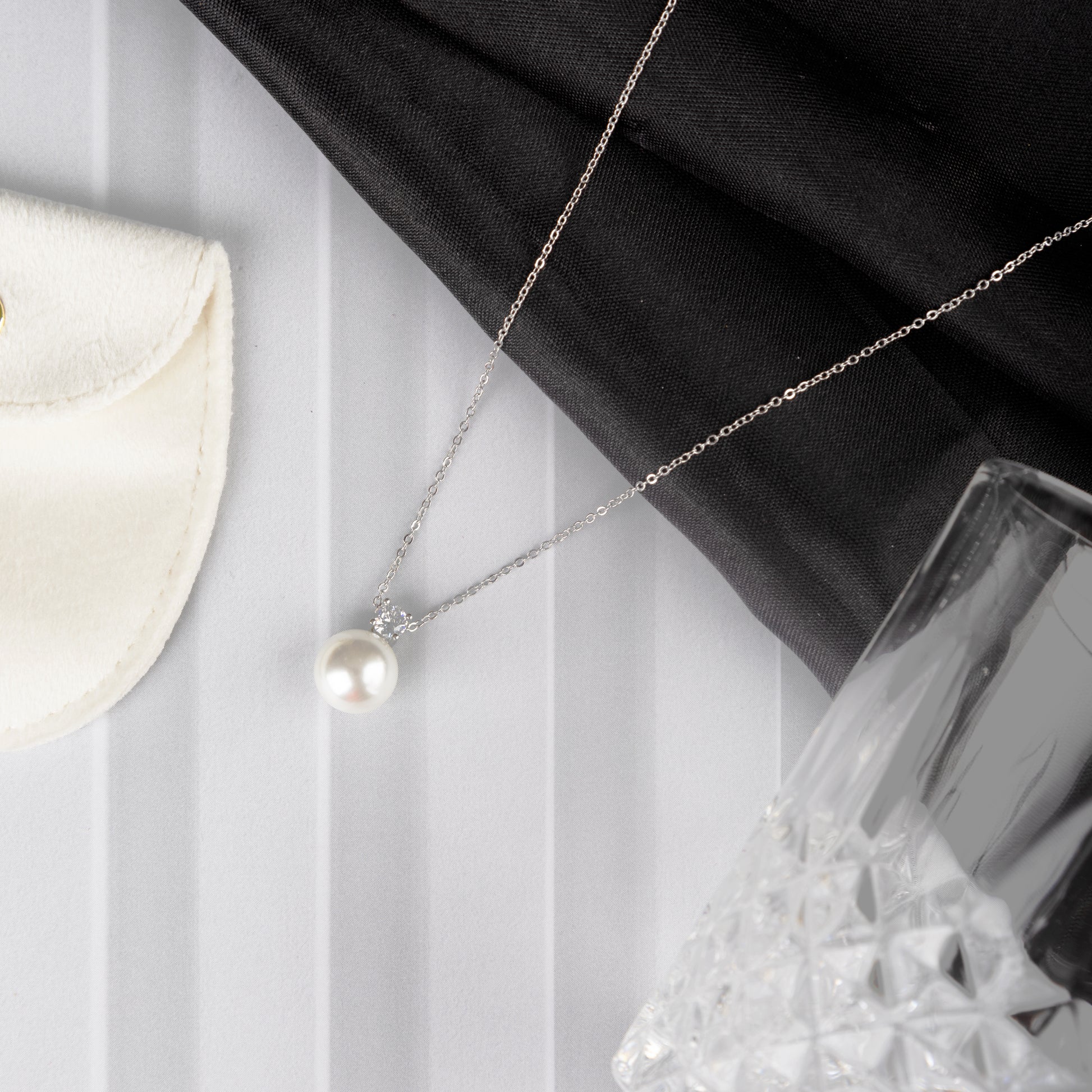 pearl and silver necklace set