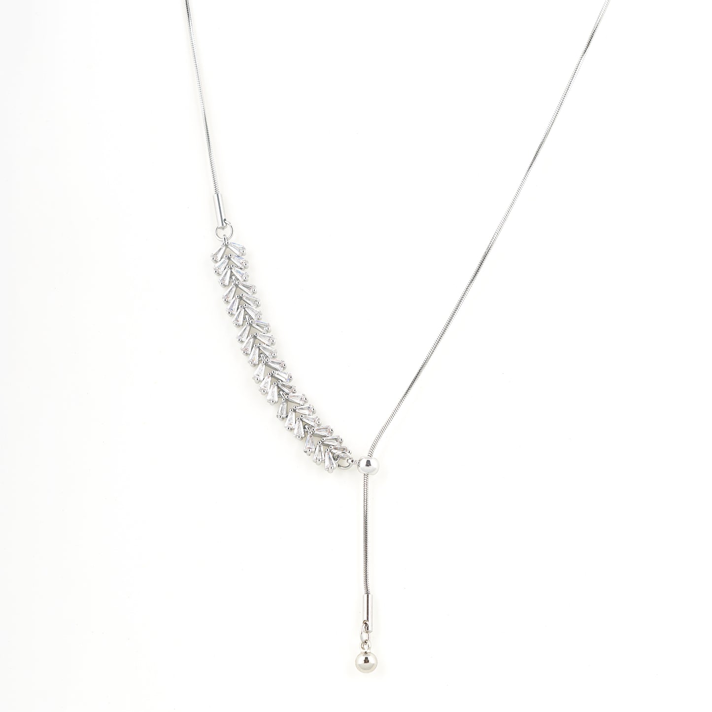 Moving Petals Necklace