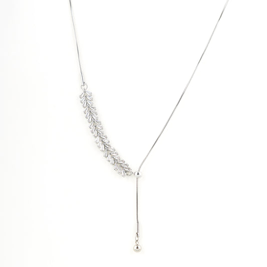 Moving Petals Necklace